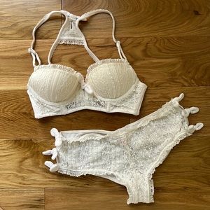 Victoria’s Secret • lace racerback bra and shortie panty set